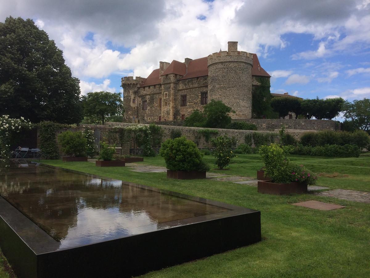 Chateau Royal De Saint-Saturnin Экстерьер фото